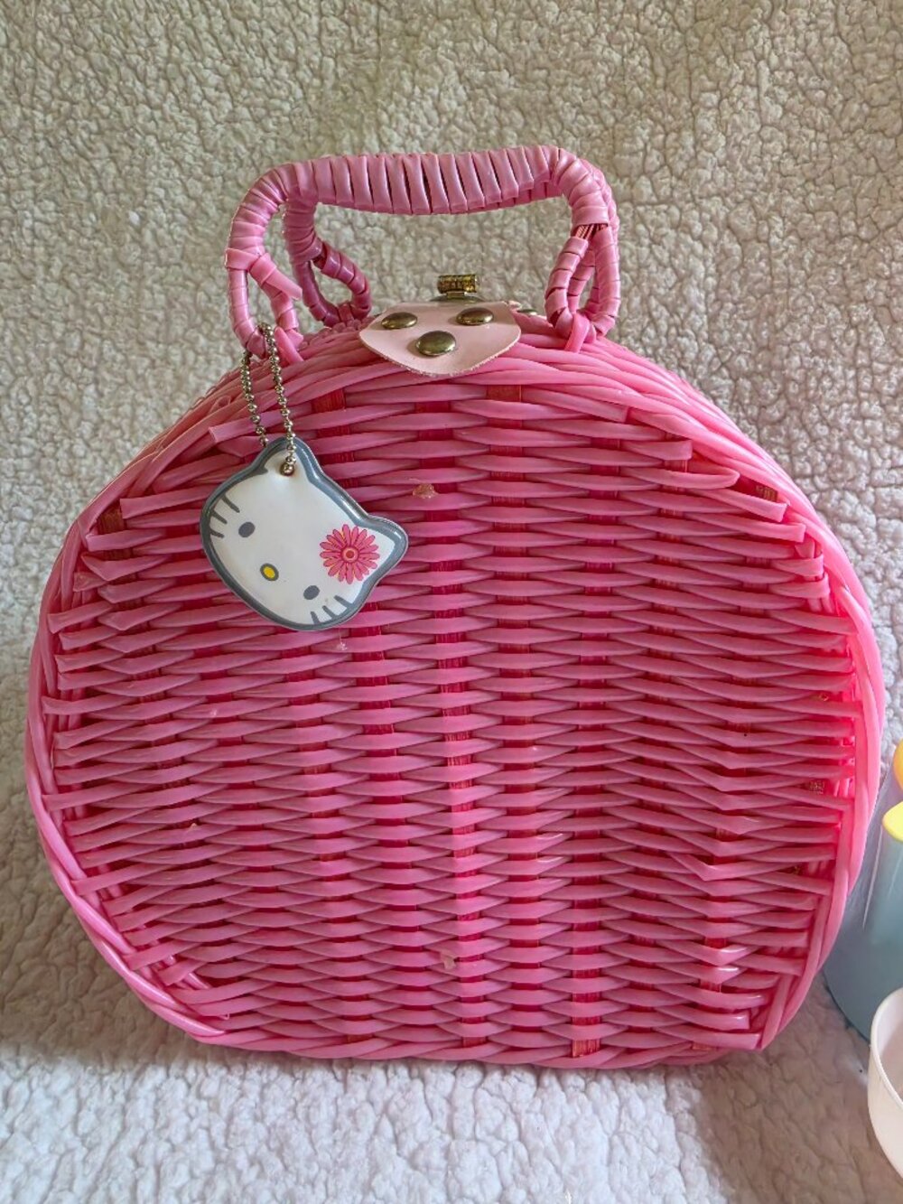 HELLO KITTY DELUXE PICNIC SET WITH BASKET-Vintage